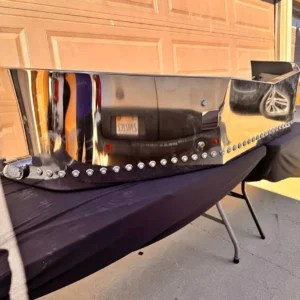 2020+ 579 chrome brand new bumper - Image 3