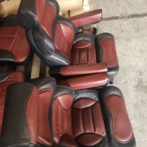 PETERBILT / KENWORTH SEATS - Image 1