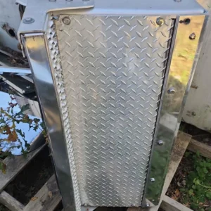 PETERBILT 389 DPF COVER - Image 2