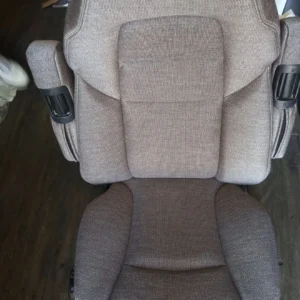 Semi Truck Seat Brand New Bose Ride system - Image 1