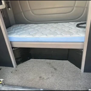 2019 model 389 bunk - Image 1
