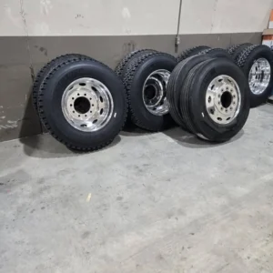 11R24.5 tires Peterbilt style rims for SALE!!!!!! - Image 3