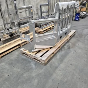 Herd Bumper for Peterbilt 384 and 386!!!! - Image 4