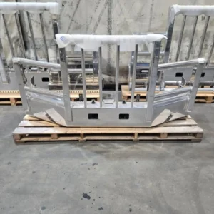 Herd Bumper for Peterbilt 384 and 386!!!! - Image 1