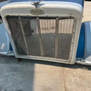 Used 2006 Peterbilt 379 Hood - Image 4