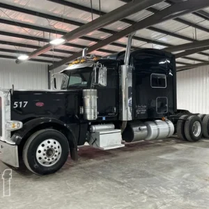 2017 PETERBILT 389 Sleeper