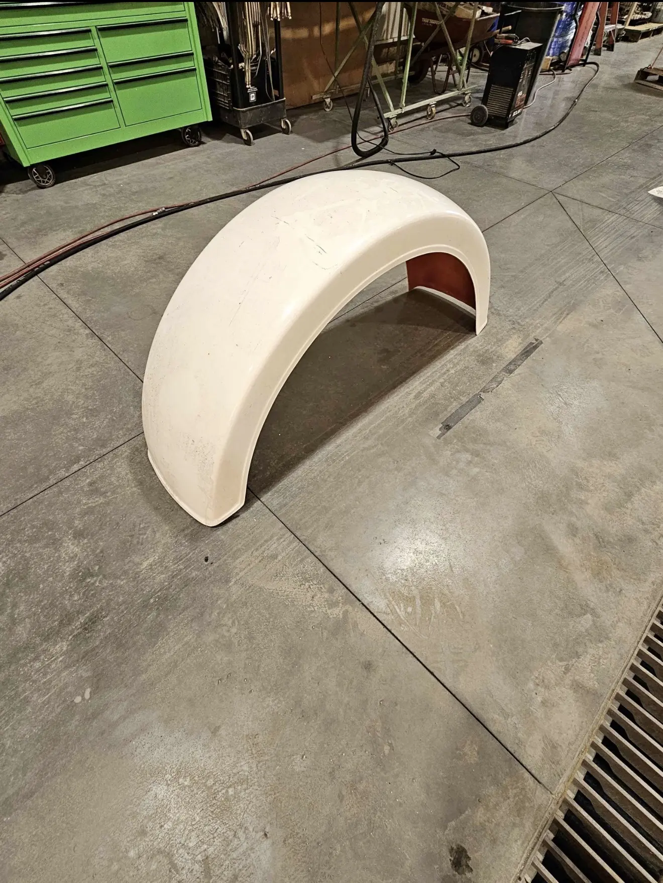 379 fiberglass fenders - Image 2