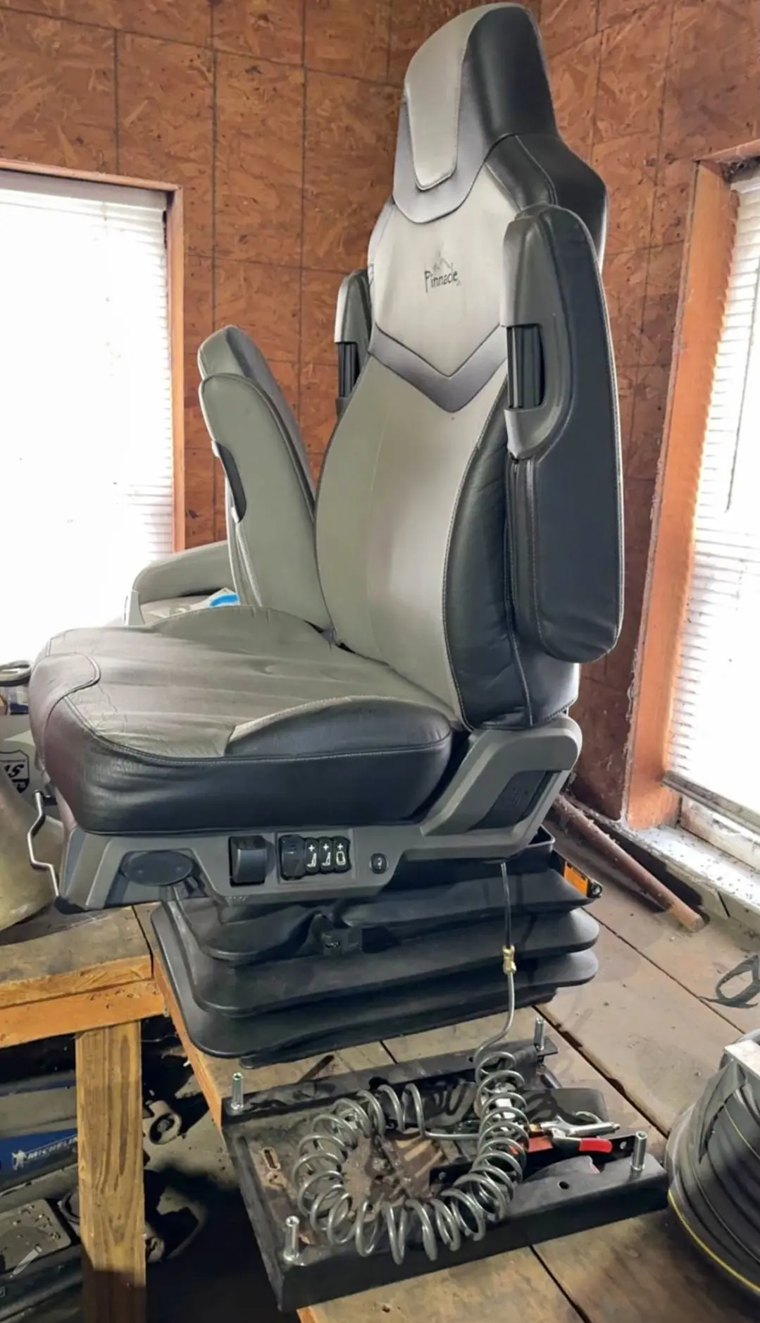 Pinnacle heated seat