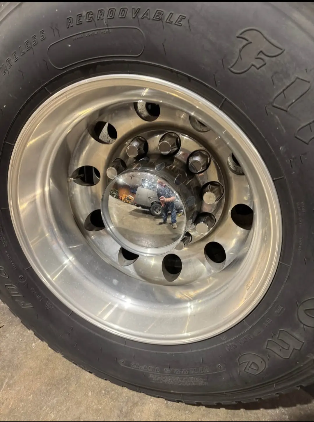 11R22.5 set of tires and wheels - Image 6