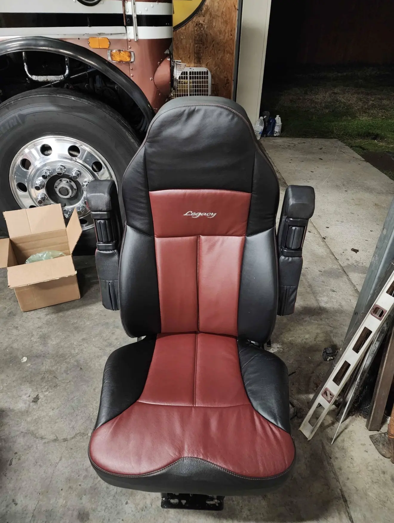 LEGACY SEAT - Image 2