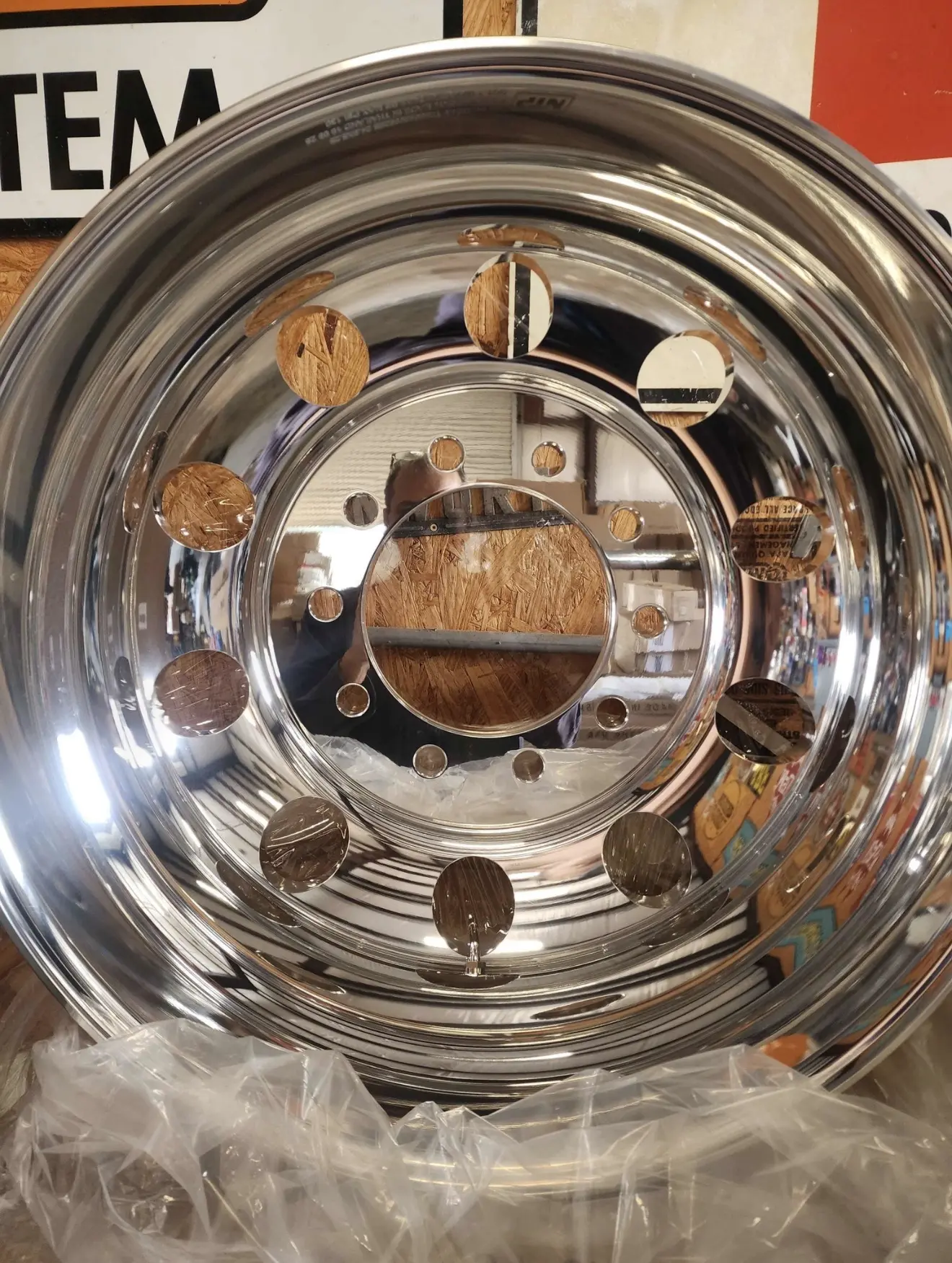 NEW- POLISHED 24.5 BIG TRUCK WHEELS For PETERBILT or Any Truck