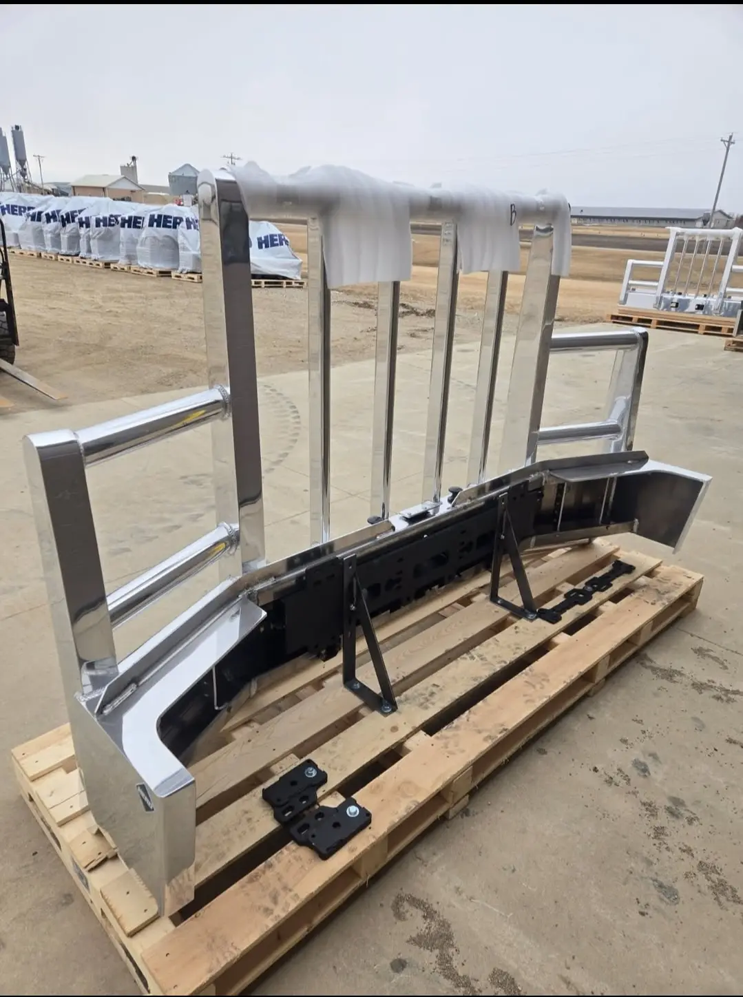 Herd Bumper for Kenworth T800 for SALE!!!! - Image 2