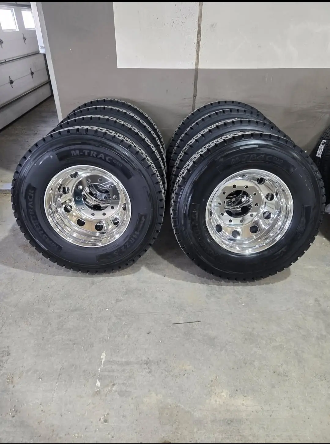 11R22.5 winter tires for Peterbilt Kenworth Volvo Mack Freightliner - Image 4