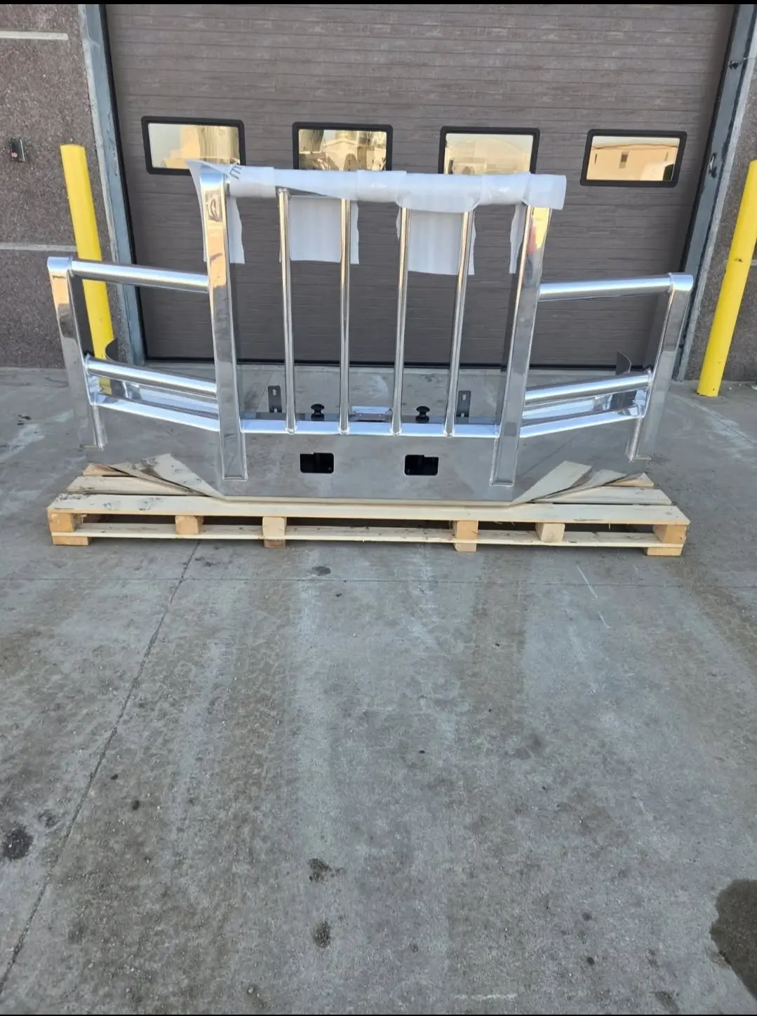 Herd Bumper for Kenworth T680 - Image 2