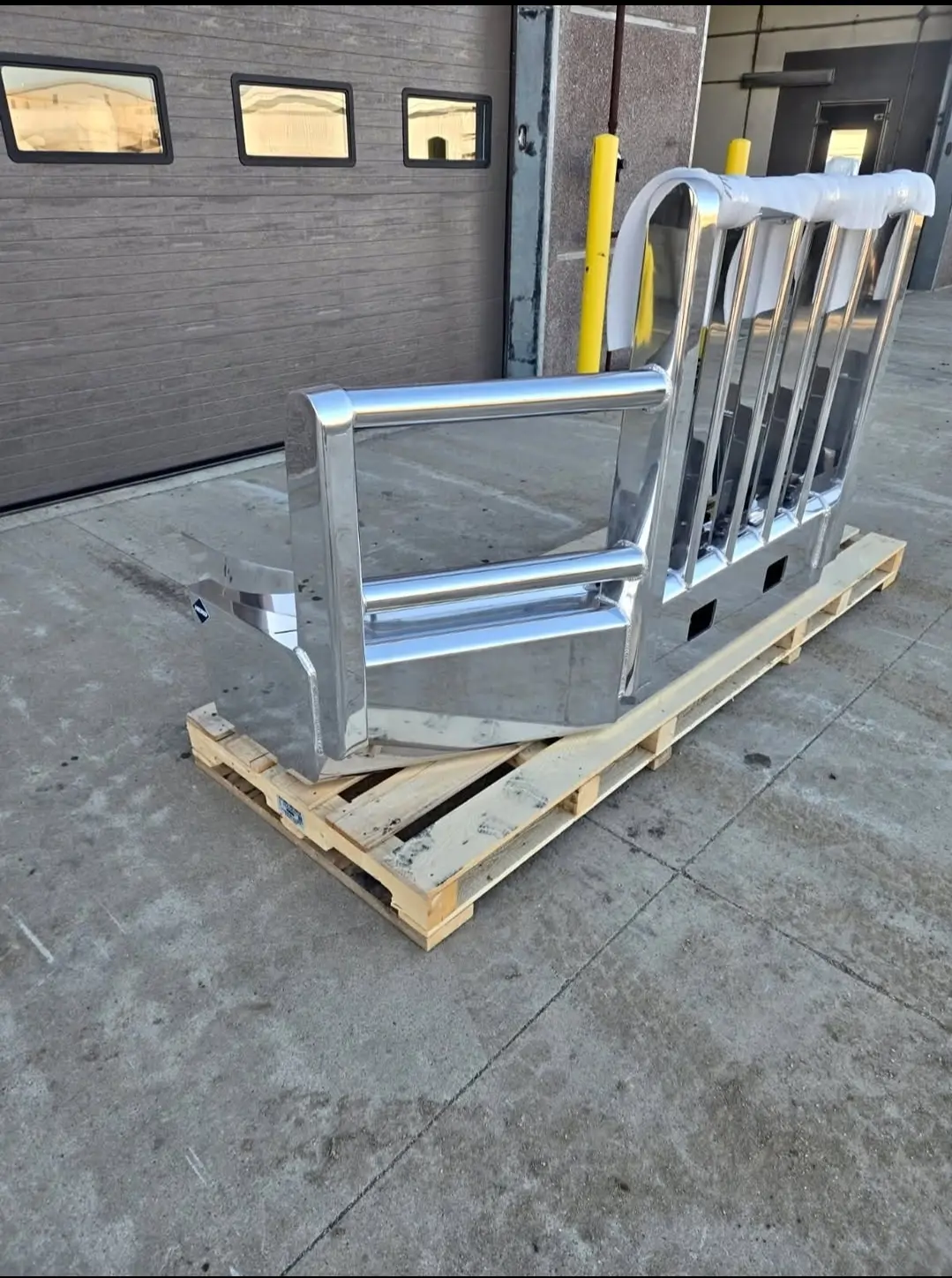 Herd Bumper for Kenworth T680 - Image 5