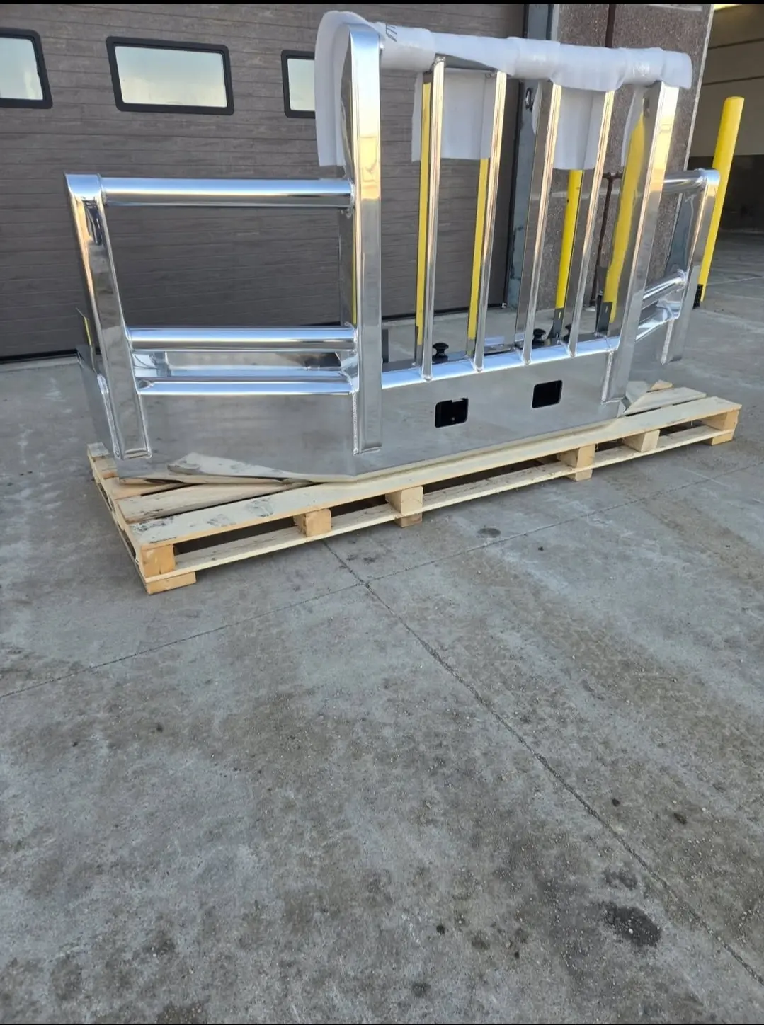 Herd Bumper for Kenworth T680 - Image 6