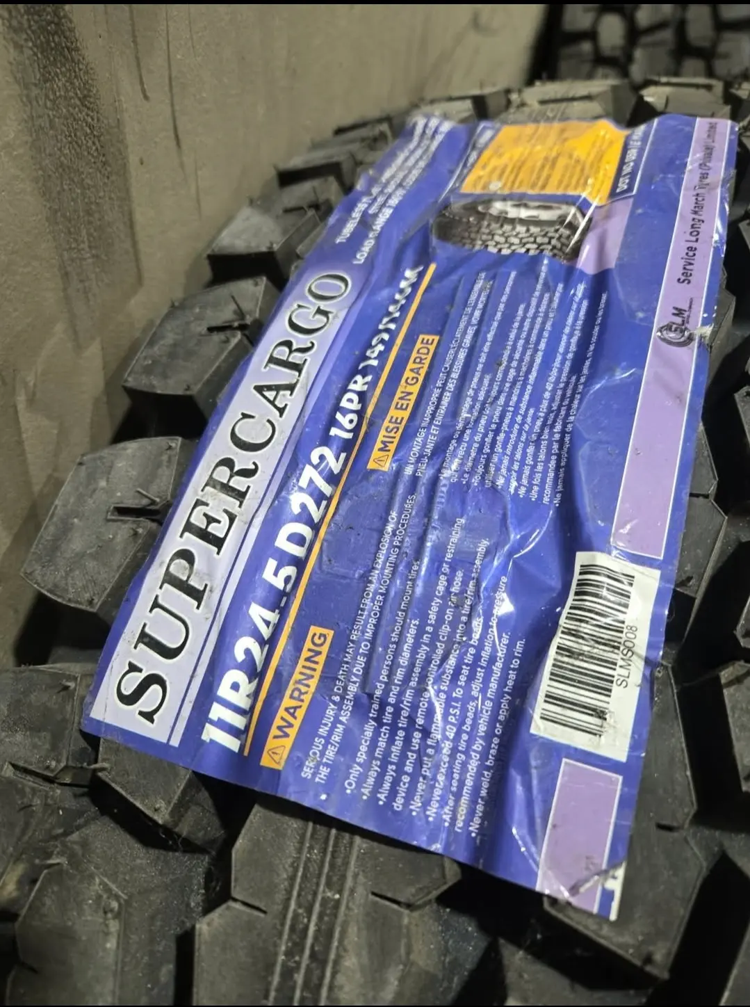11R24.5 tires Peterbilt style rims for SALE!!!!!! - Image 2
