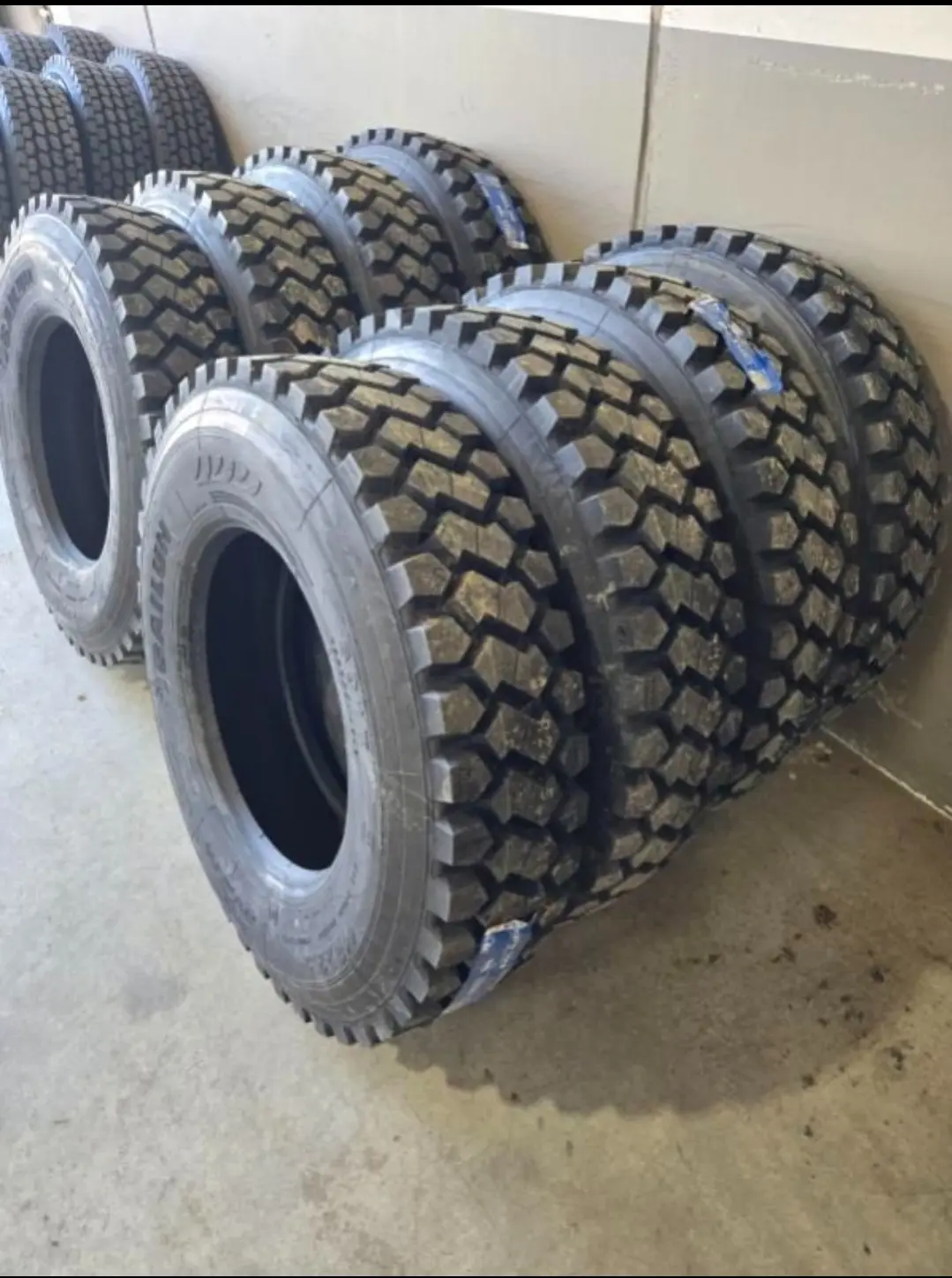 11R24.5 semi tires for SALE!!!!