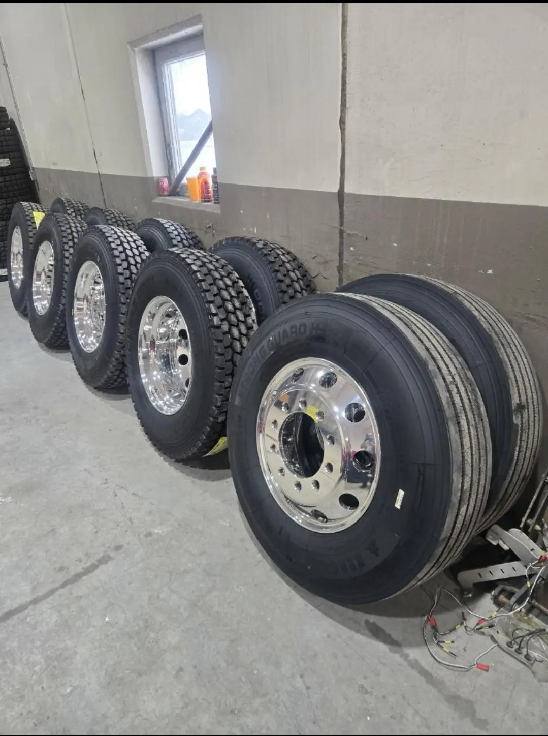 Stud Pilot (old style) Rims 11R22.5 Tires for Peterbilt Kenworth Mack Volvo International - Image 9