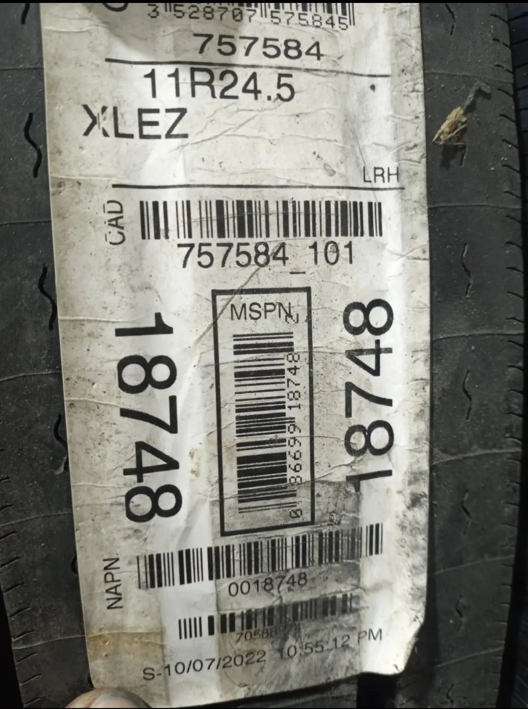 Wheels and Tires 11R24.5 for Peterbilt Kenworth Mack Volvo Freightliner International - Image 3