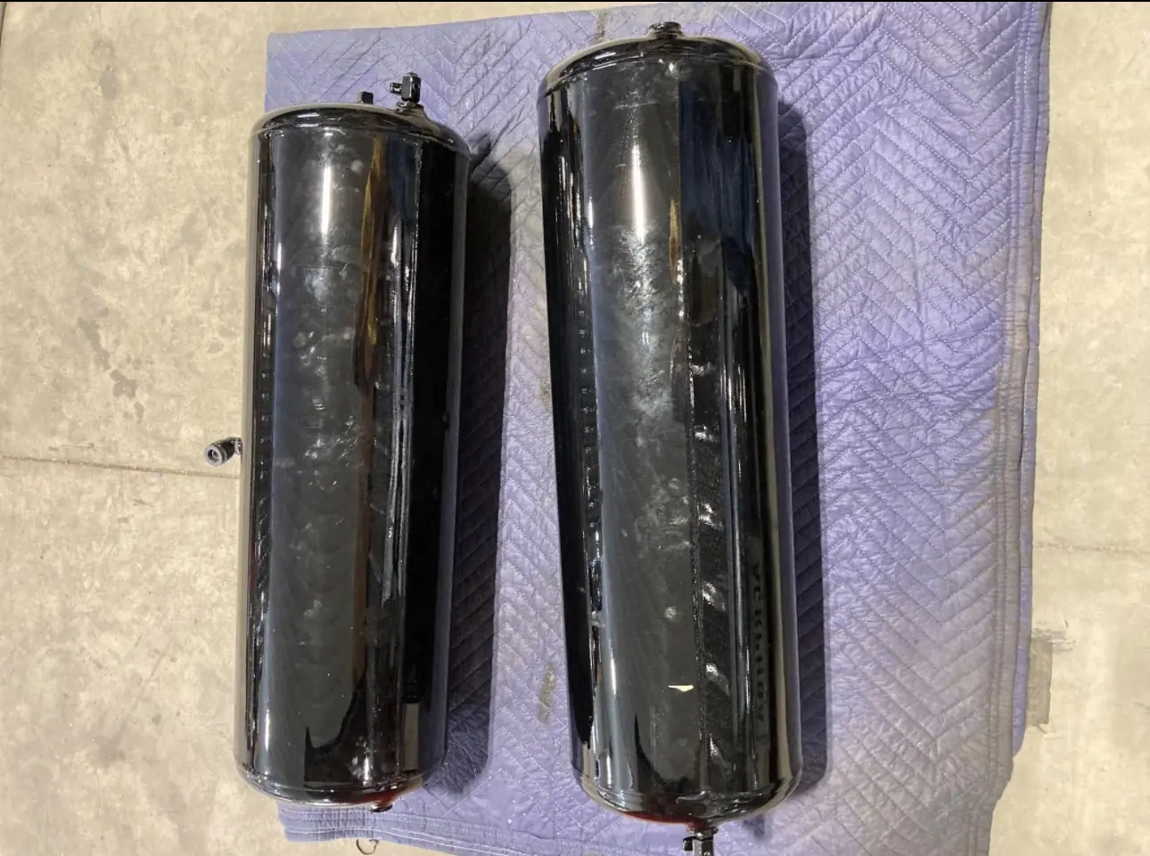 Peterbilt air tanks - Image 2