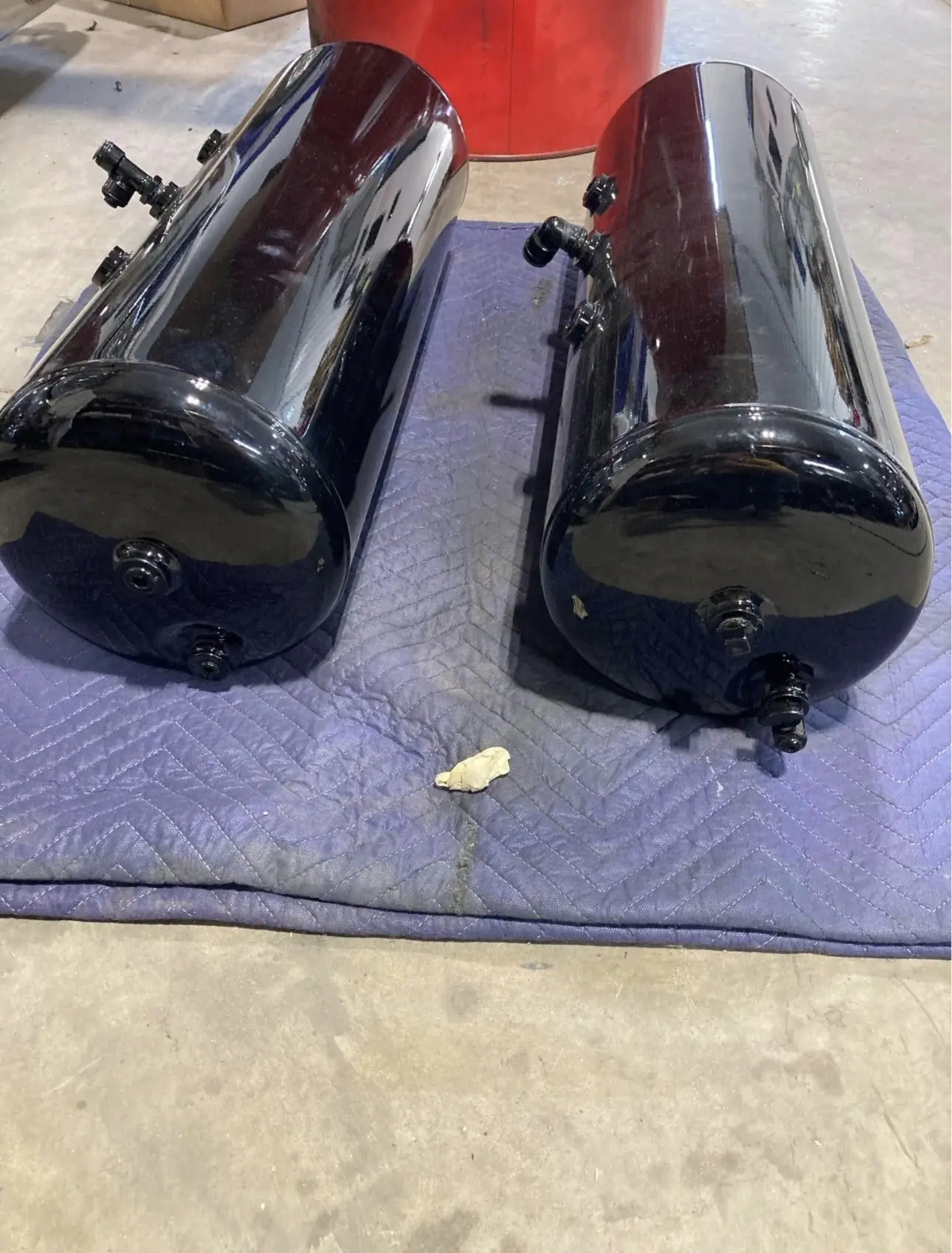 Peterbilt air tanks - Image 3
