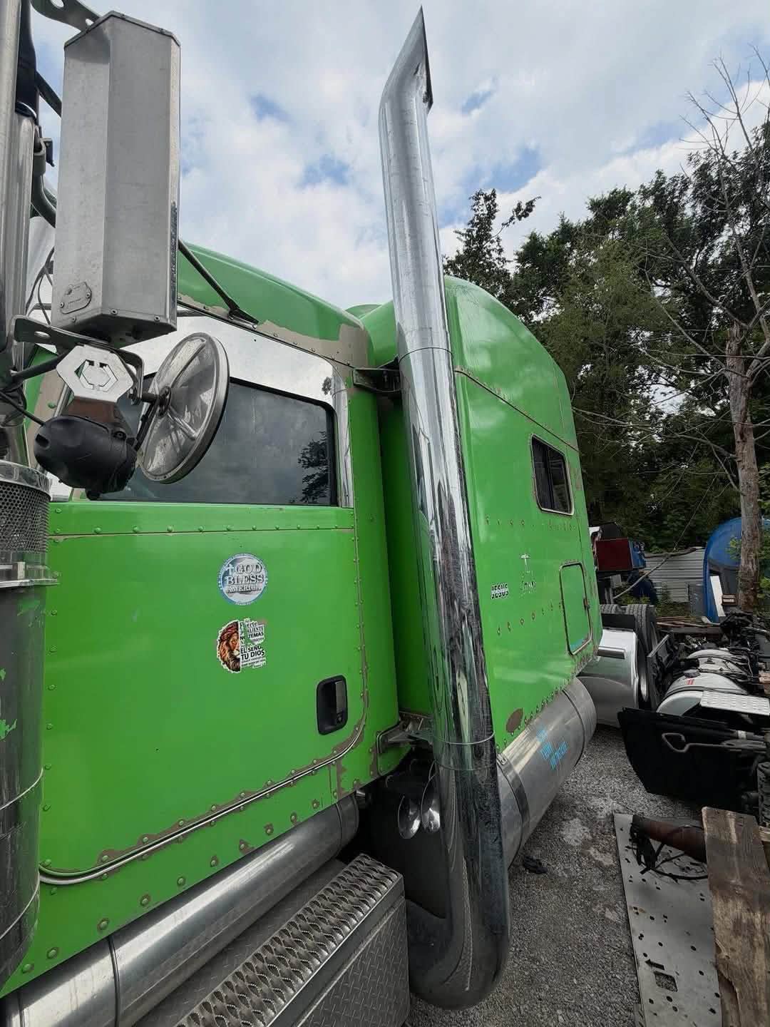 Peterbilt 8" Curved Stacks with Y-Pipe & Brackets - $1200 - Image 2